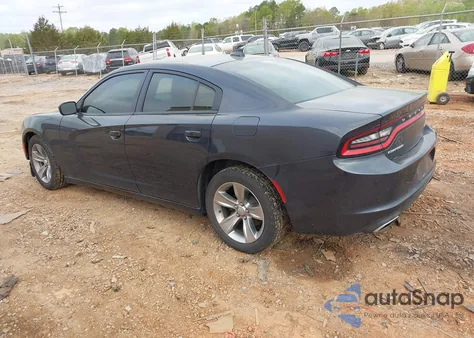2016 Dodge Charger Sxt z USA, uszkodzony, nr VIN 2C3CDXHG6GH174063